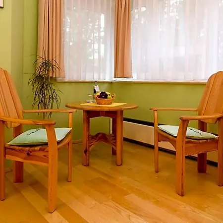 Hotel Haus Linden Prerow