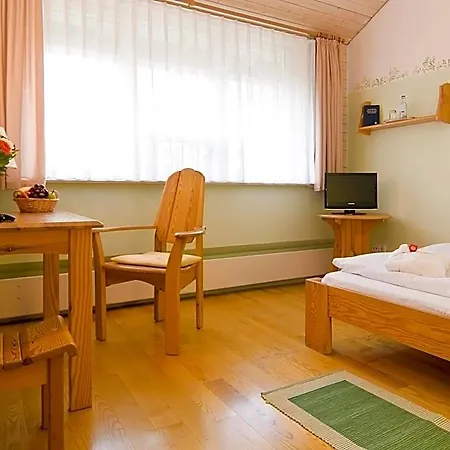 Haus Linden Hotel 3*