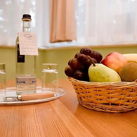 Hotel Haus Linden 3*