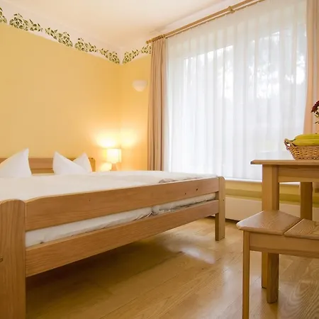 Haus Linden Hotell Prerow